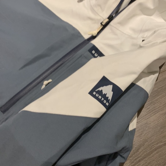 Burton Gortex snow jacket for sale - Picture 8 of 12